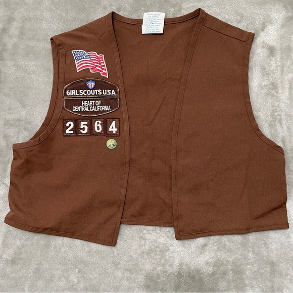 Girl Scouts 3 Piece Brownie Uniform-Vest, Skort and Pants Size Small - Picture 2 of 16